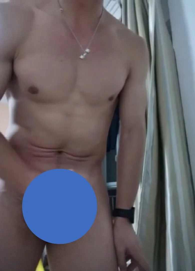采访超帅肌肉直男飞机 | 视频