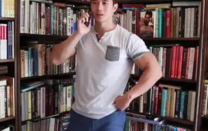 华裔帅哥 书房飞机 | 映像-全见喷发版