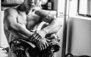 谢梓秋 | BODYSTYLE NO.04 YOUNG | 写真