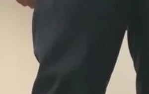 正装大叔被控身寸 01 | 视频