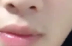 两个直男室友在宿舍 | 视频