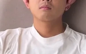 HUNTER用嘴满足LEO | 视频